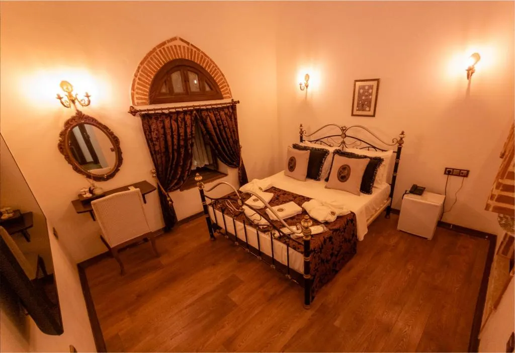 Suite,Havuz Manzaralı