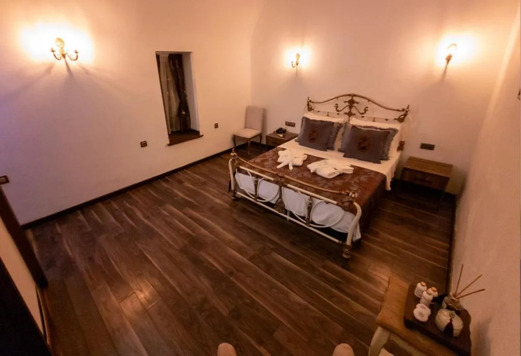 Suite,Havuz Manzaralı