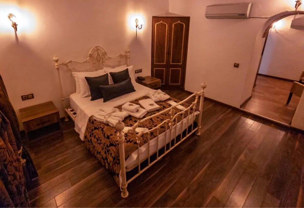 Suite,Havuz Manzaralı