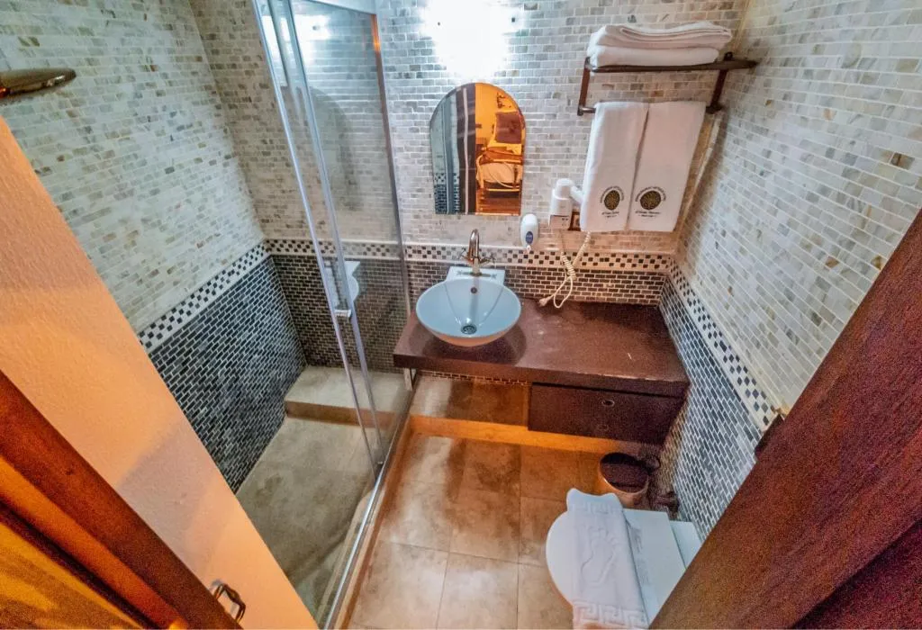 Suite,Havuz Manzaralı