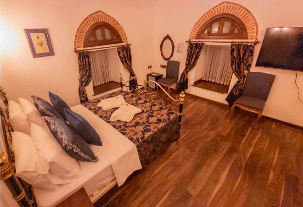 Suite,Havuz Manzaralı