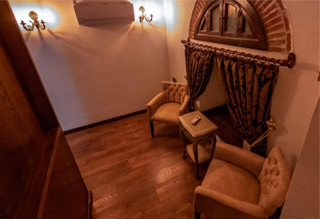 Suite,Havuz Manzaralı