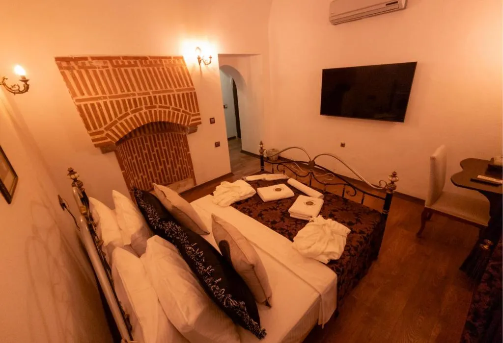Suite,Havuz Manzaralı