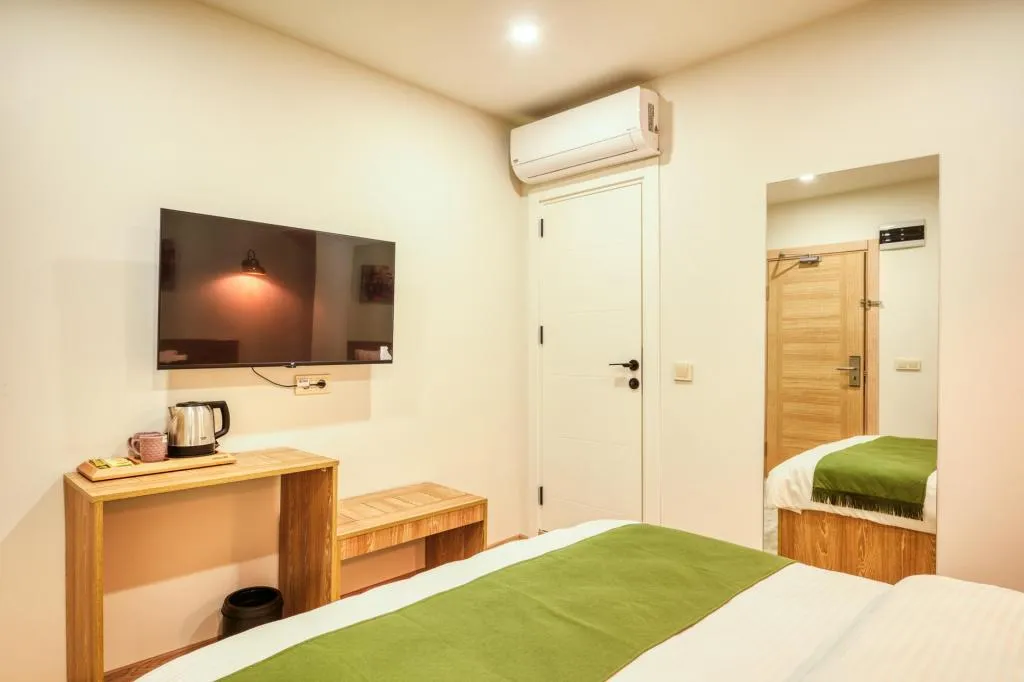 Standard Double Room- No Windows