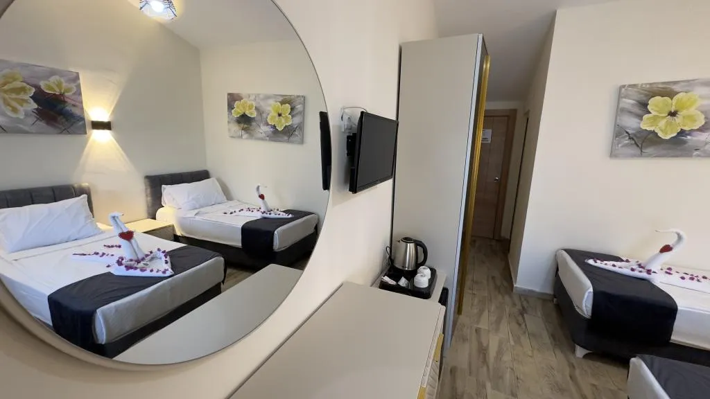 Standart Oda,Bahçe Manzaralı,Balkonlu