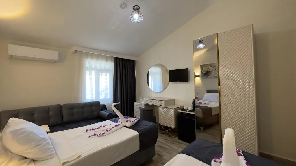 Standart Oda,Bahçe Manzaralı,Balkonlu