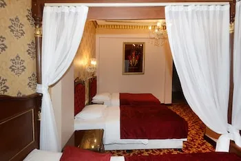 Hotel Grand Umit