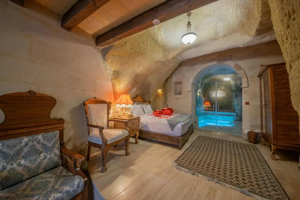 105 OZEL HAVUZLU SUITE