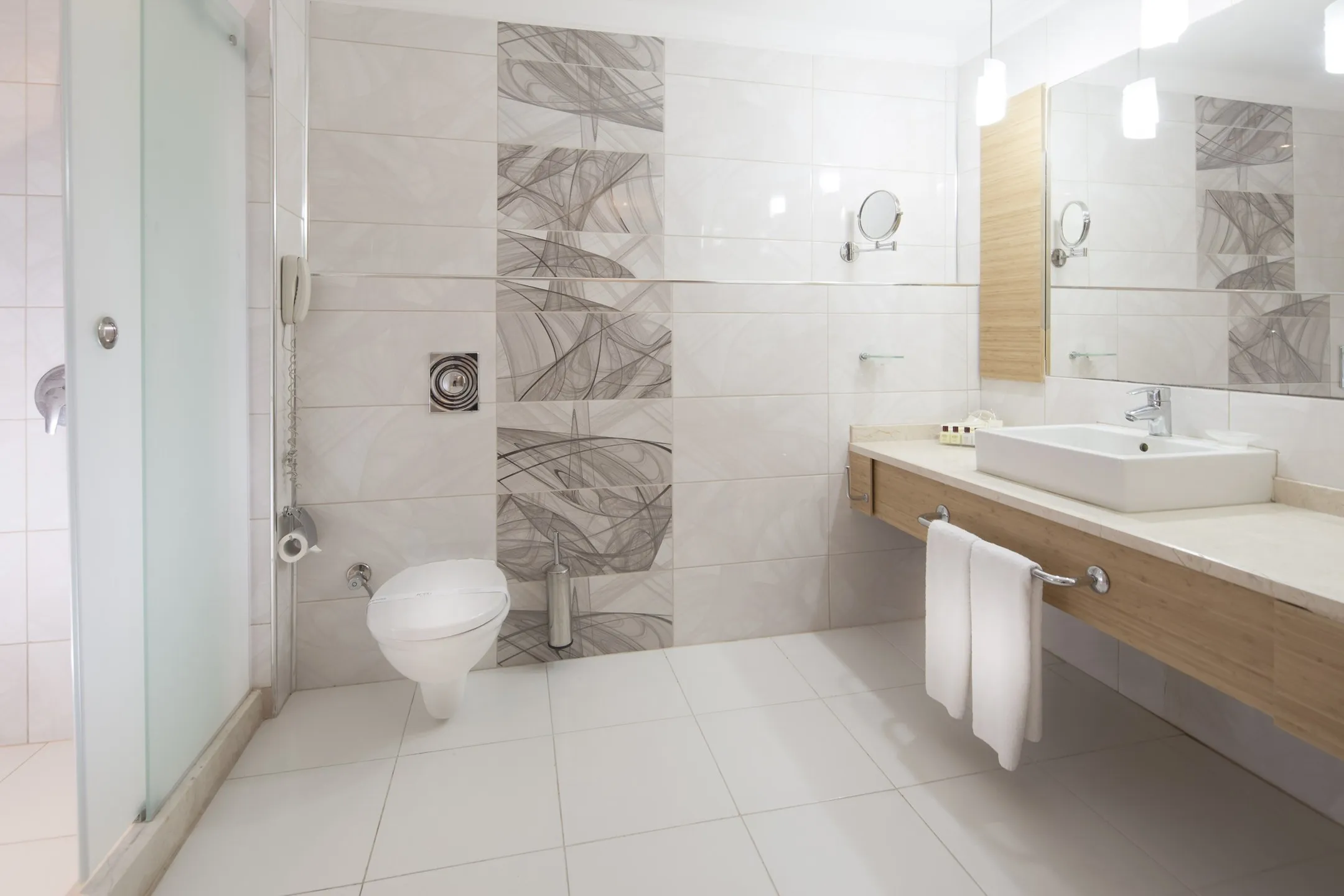 Corner Suite