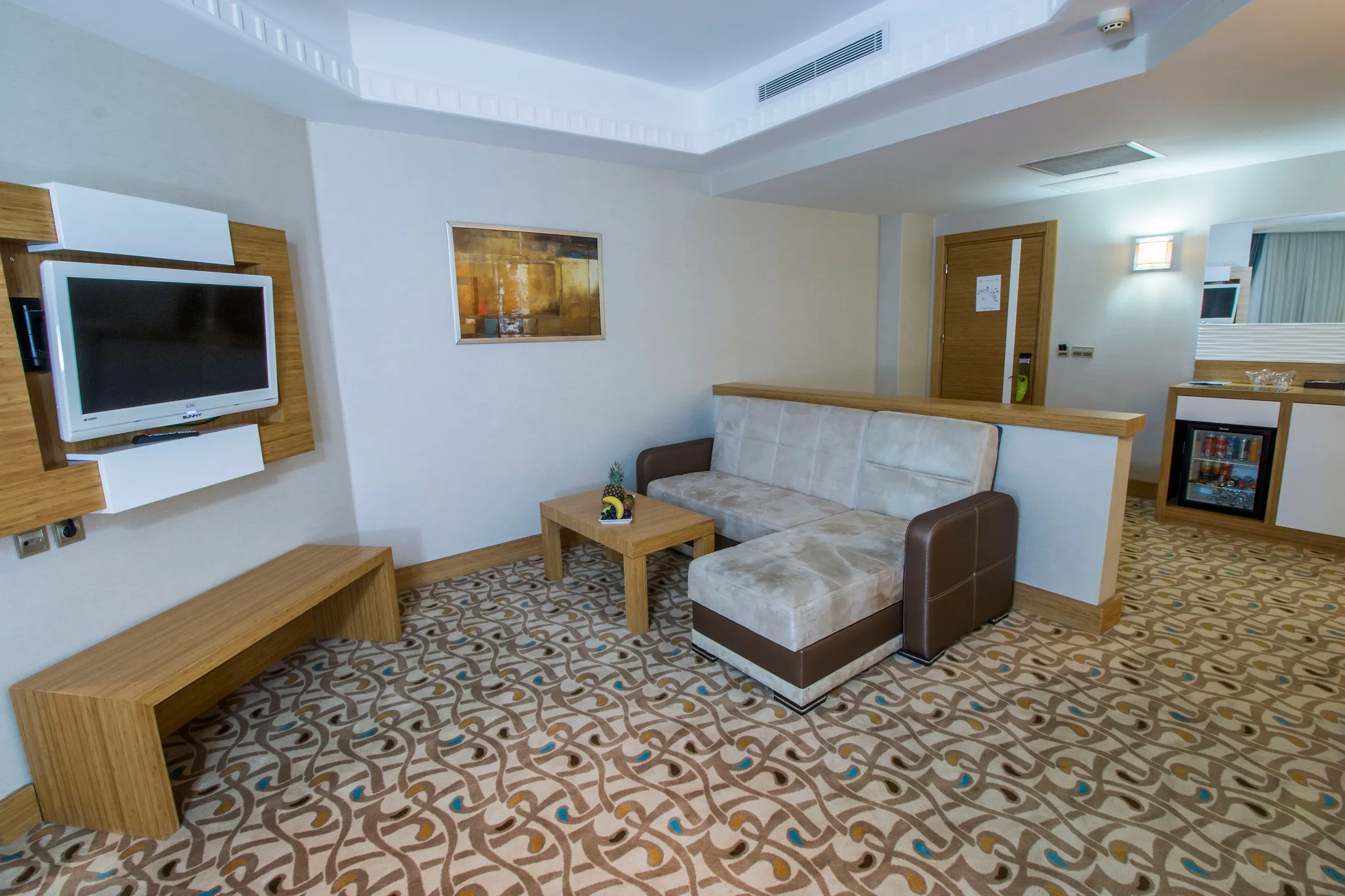 Corner Suite