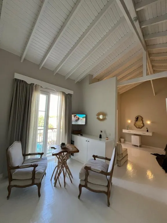 Suite,Havuz Manzaralı