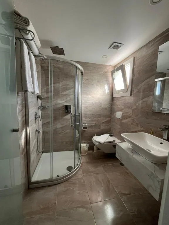 Suite,Havuz Manzaralı