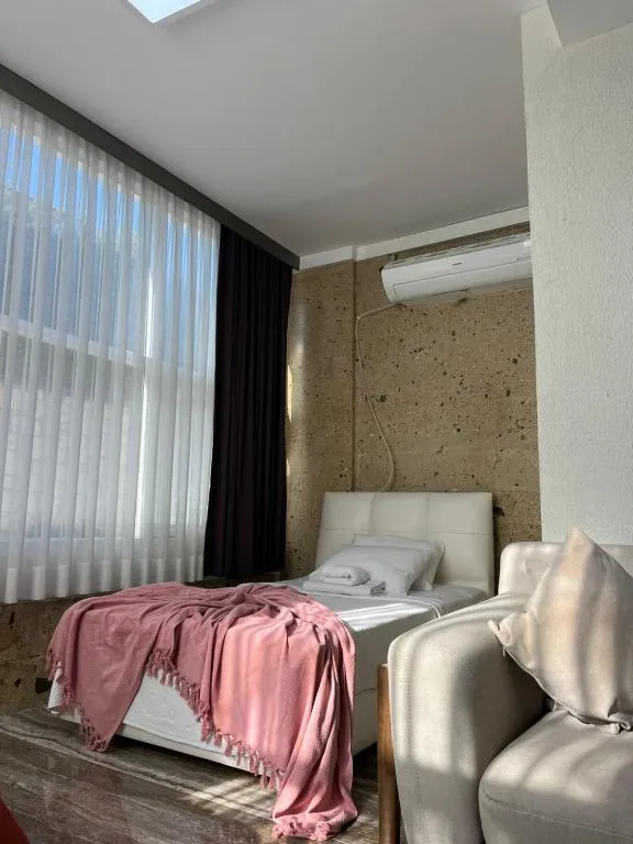 Family Room,Havuz Manzaralı
