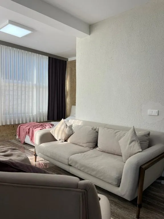 Family Room,Havuz Manzaralı