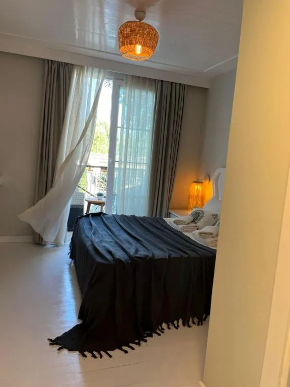 Deluxe Oda,Havuz Manzaralı,Balkonlu