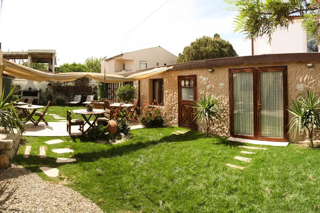 Bungalow,Bahçe Manzaralı