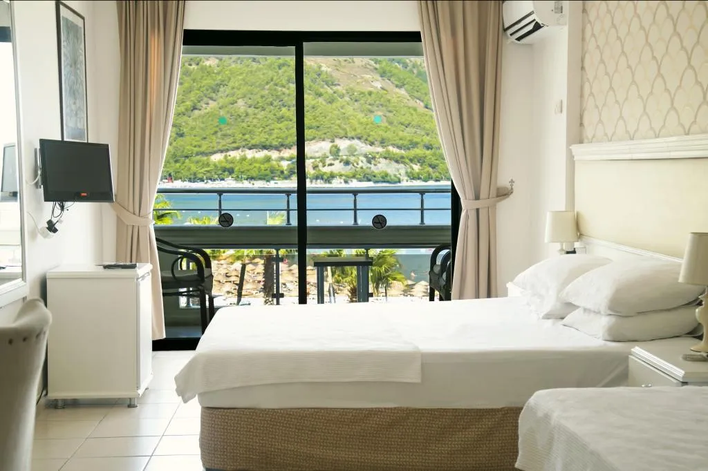 Standart Oda,Deniz Manzaralı,Balkonlu