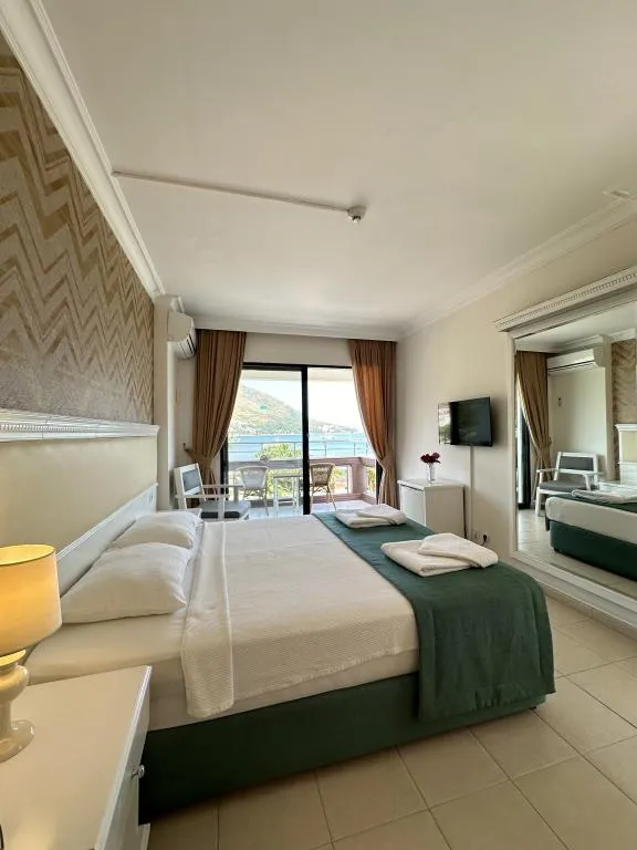 Standart Oda,Deniz Manzaralı,Balkonlu