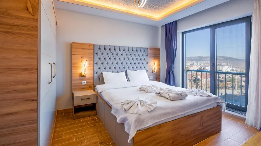 Aile Suiti,Vadi Manzaralı,Balkonlu