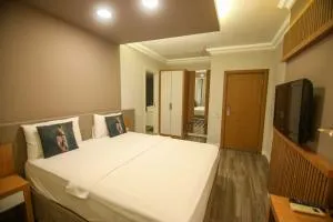 Çevik Palace Hotel
