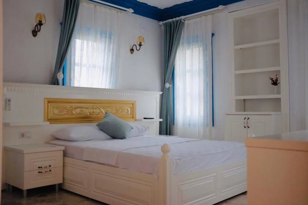 Standart Oda,Bahçe Manzaralı,Havuzlu