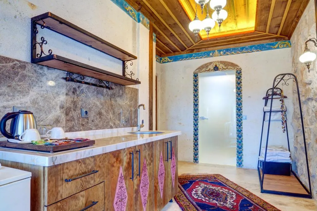 Deluxe Suit,Jakuzili ve Balkonlu