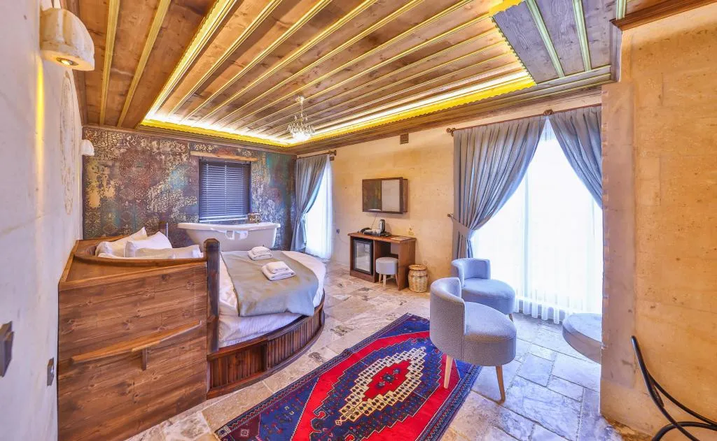 PREMIUM KÜVETLİ ODA - 304