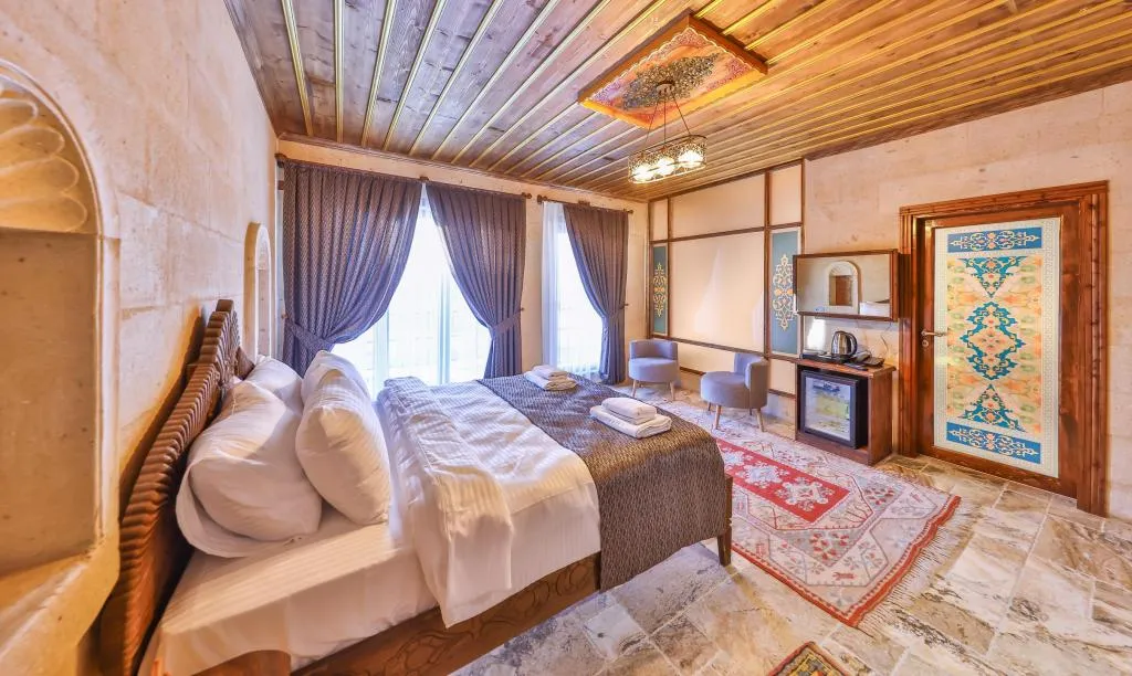 LUXURY DOUBLE ODA 203