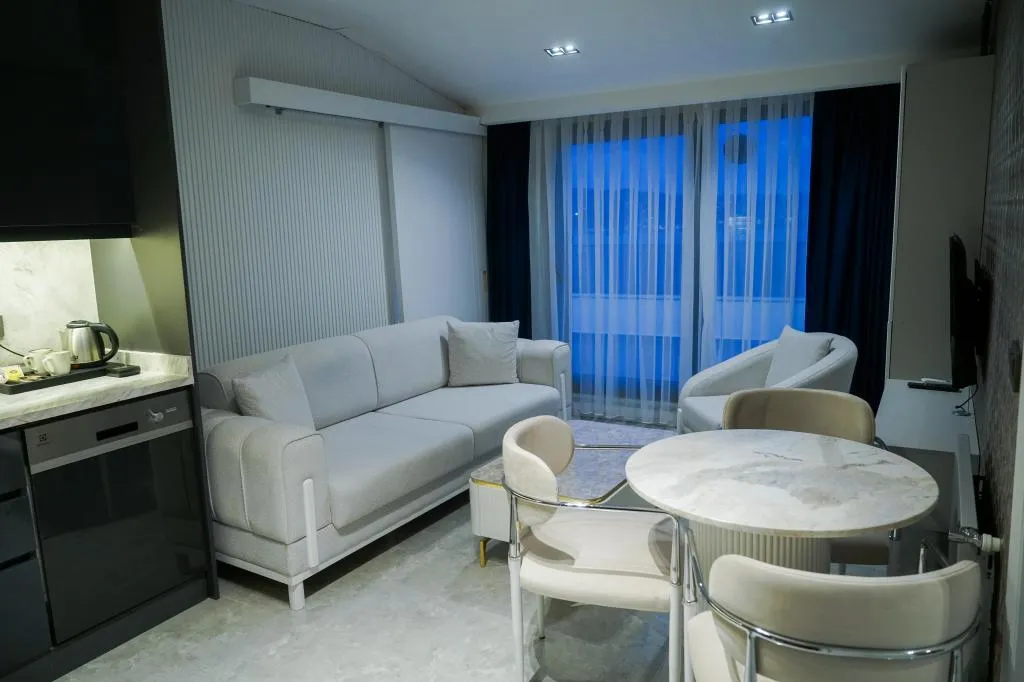 Executive Suite with King Size Bed, Sea View