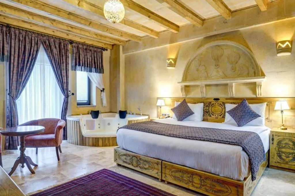 Deluxe Suite