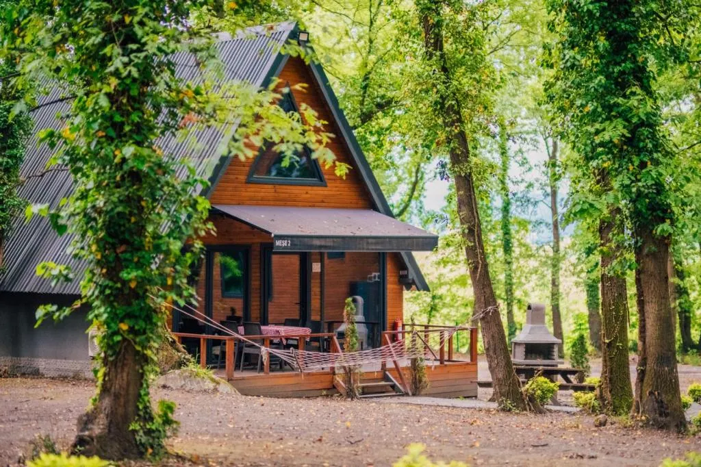 Bungalow,Orman Manzaralı,Verandalı