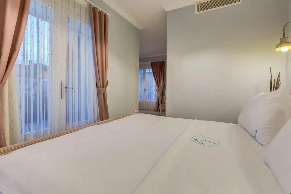 Suite,Bahçe Manzaralı