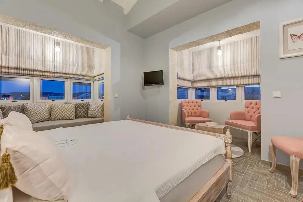 Suite,Havuz Manzaralı