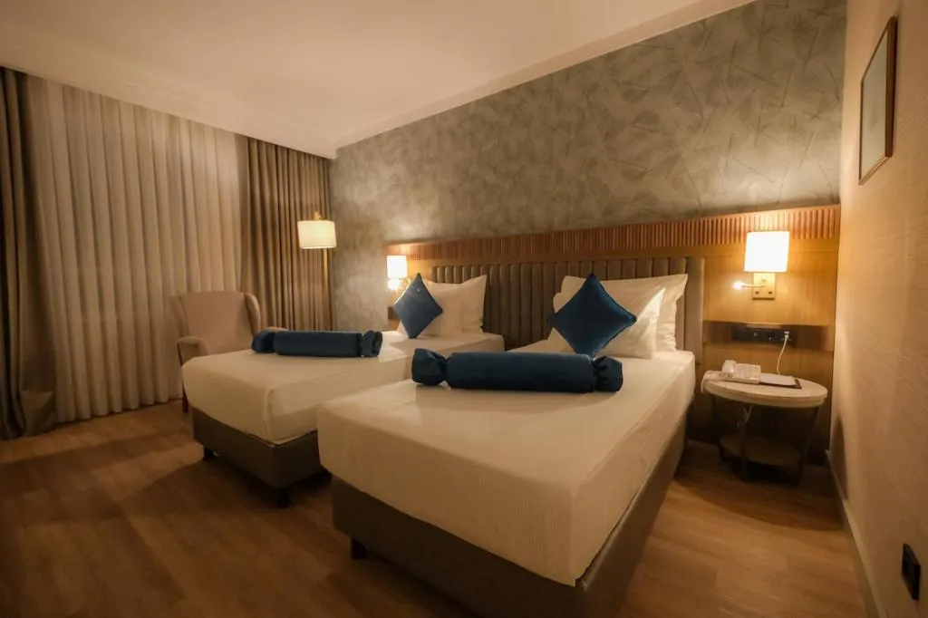 Standart Çift Kişilik İki Ayrı Yataklı Oda