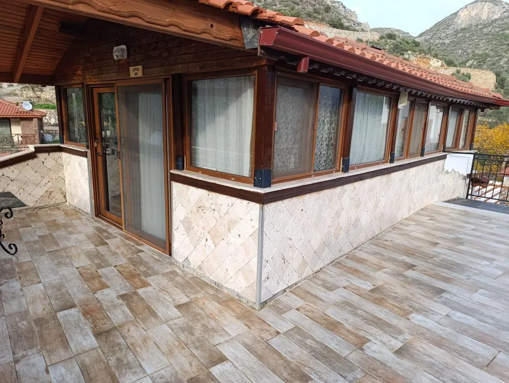 Deluxe Oda,Dağ veya Havuz Manzaralı,Jakuzili ve Verandalı