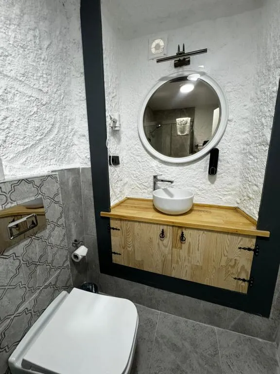 Deluxe Oda,Bahçe veya Sokak Manzaralı,1. Kat