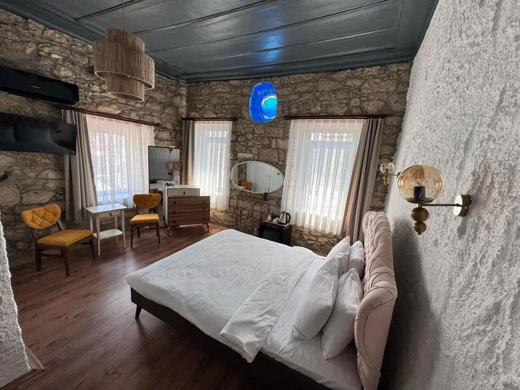 Deluxe Oda,Bahçe veya Sokak Manzaralı,1. Kat