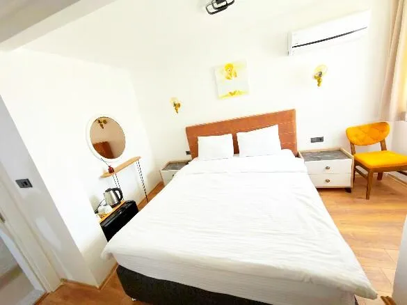 Standart Oda,Bahçe veya Sokak Manzaralı,1. Kat