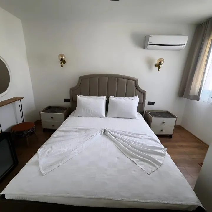 Standart Oda,Bahçe veya Sokak Manzaralı,1. Kat