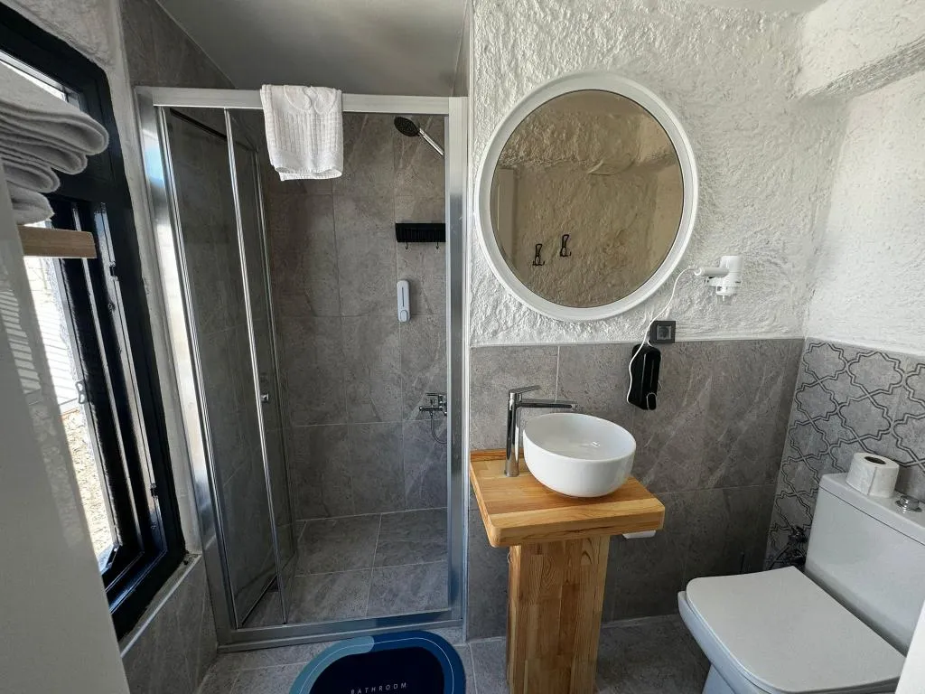 Standart Oda,Bahçe veya Sokak Manzaralı,1. Kat