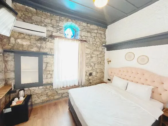 Standart Oda,Bahçe veya Sokak Manzaralı,1. Kat