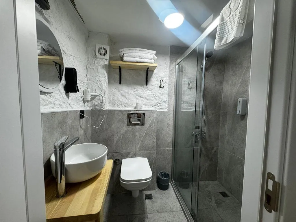 Standart Oda,Avlu Manzaralı,Giriş Katı