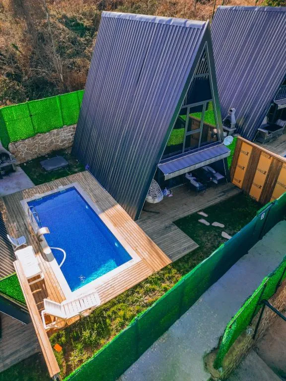 1+1 Bungalov,Isıtmalı Özel Havuzlu