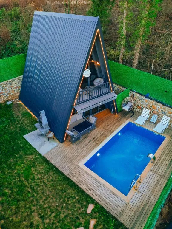 1+1 Bungalov,Isıtmalı Özel Havuzlu