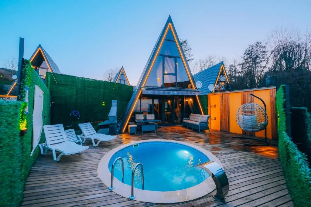 1+1 Bungalov,Isıtmalı Özel Havuzlu