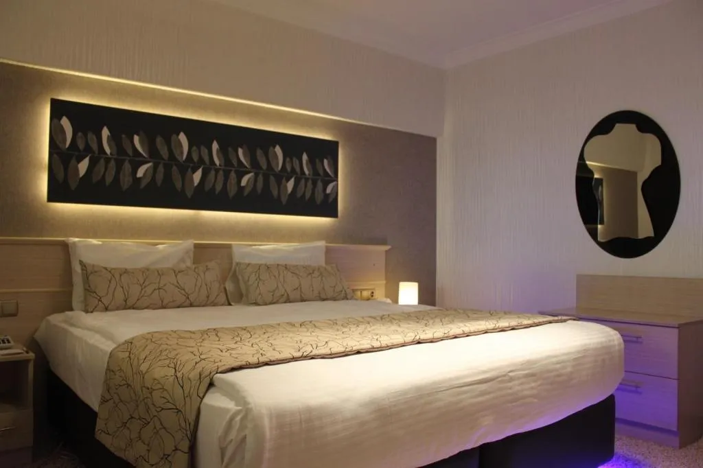 Senior Suit,Sokak Manzaralı,Büyük Yataklı