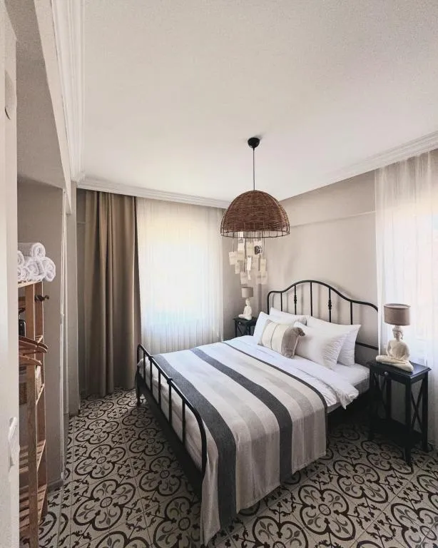 Butik Çift Kişilik Oda,Bahçe Manzaralı,Giriş Katı