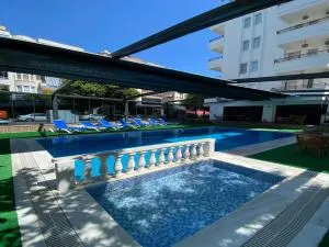 Kadeer Hotel