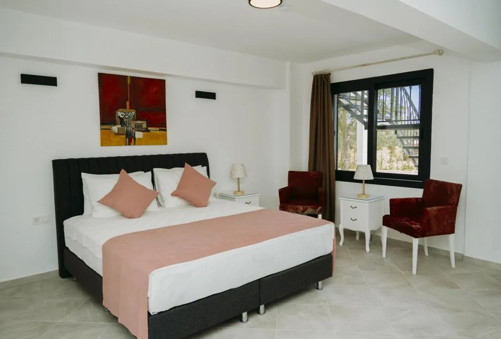 Deluxe Oda,Bahçe Manzaralı,Bahçe Katı