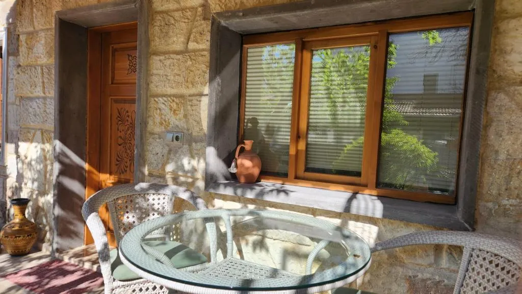 Özel Teraslı ve Jakuzili King Suit